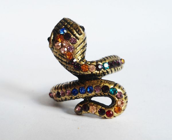 Anel Cobra Pedraria